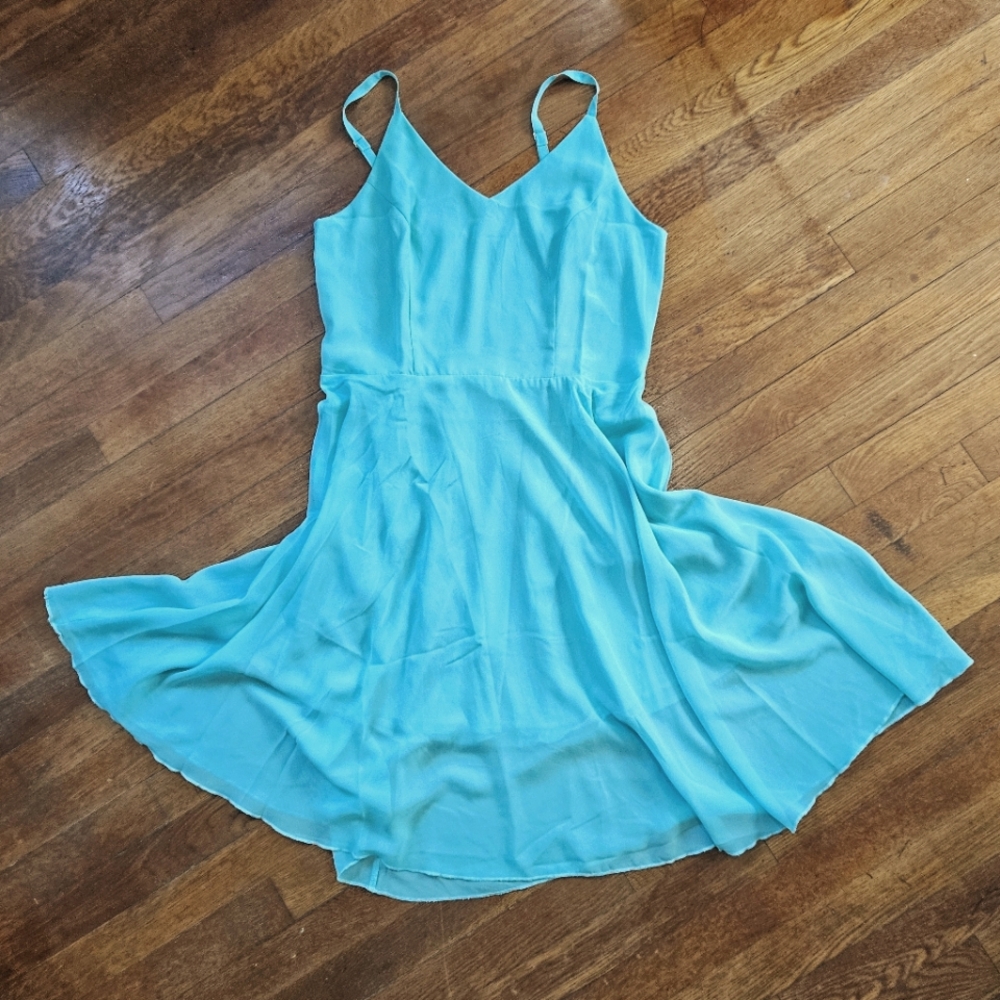 Flowy Light Blue Sleeveless Dress